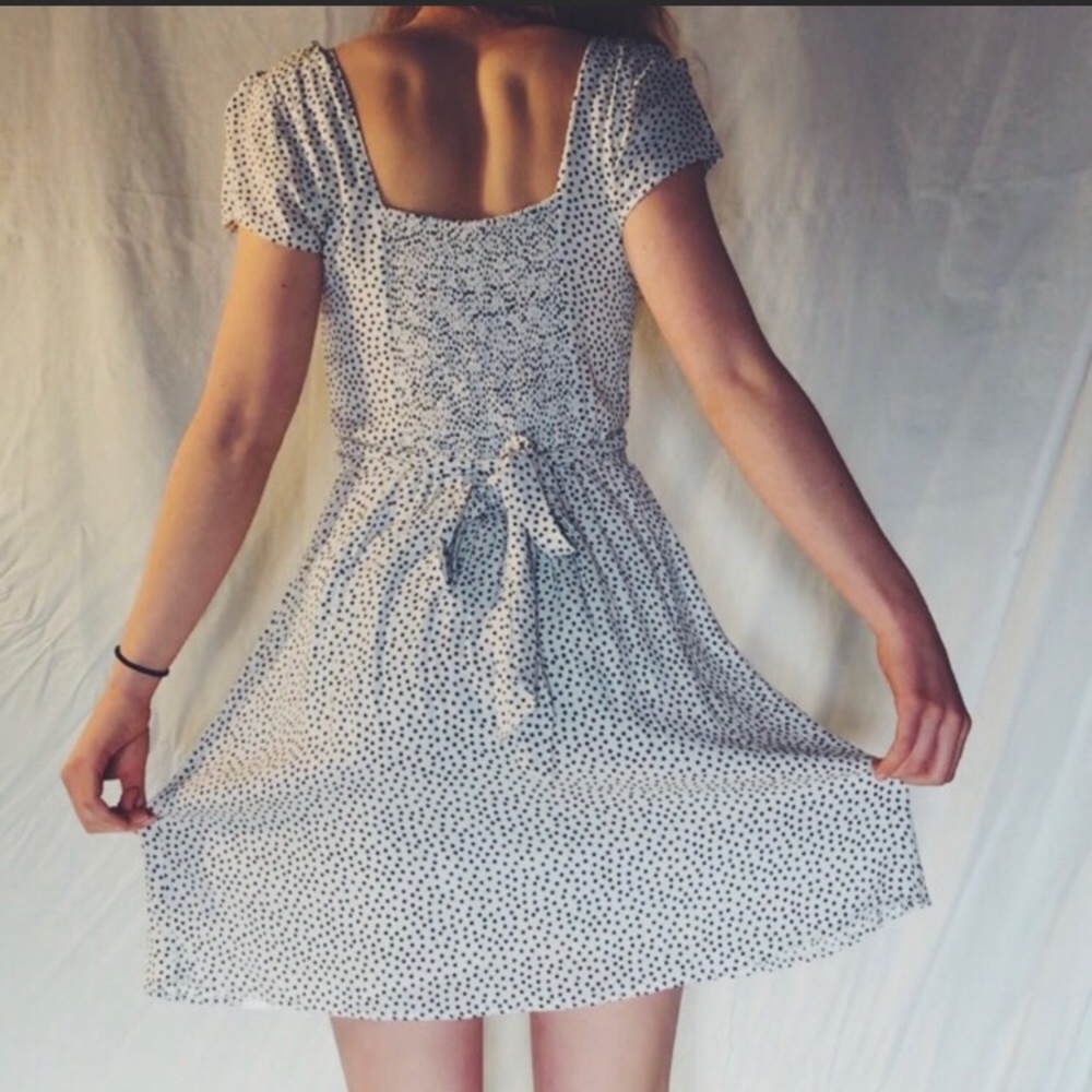 Polka dot A&F Sun dress - Picture 2 of 3